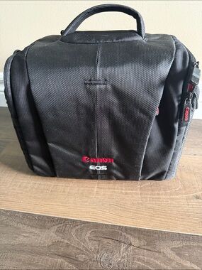 Canon Black Compact Camera Carry Bag